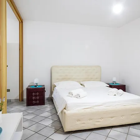 Apartman Baia Bellavista Fronte Di Paf