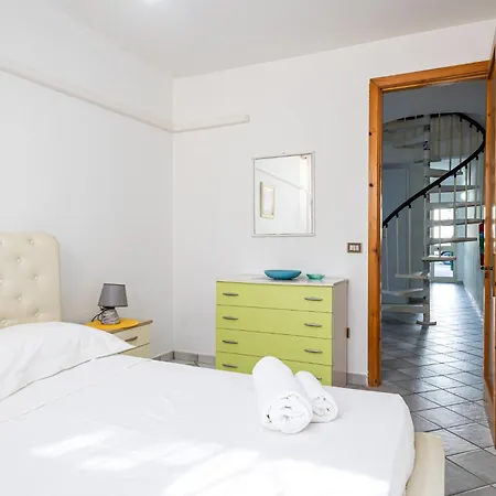 Apartman Baia Bellavista Fronte Di Paf *