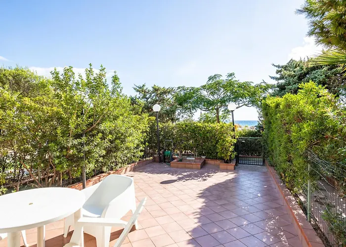 Lägenhet Baia Bellavista Fronte Di Paf *